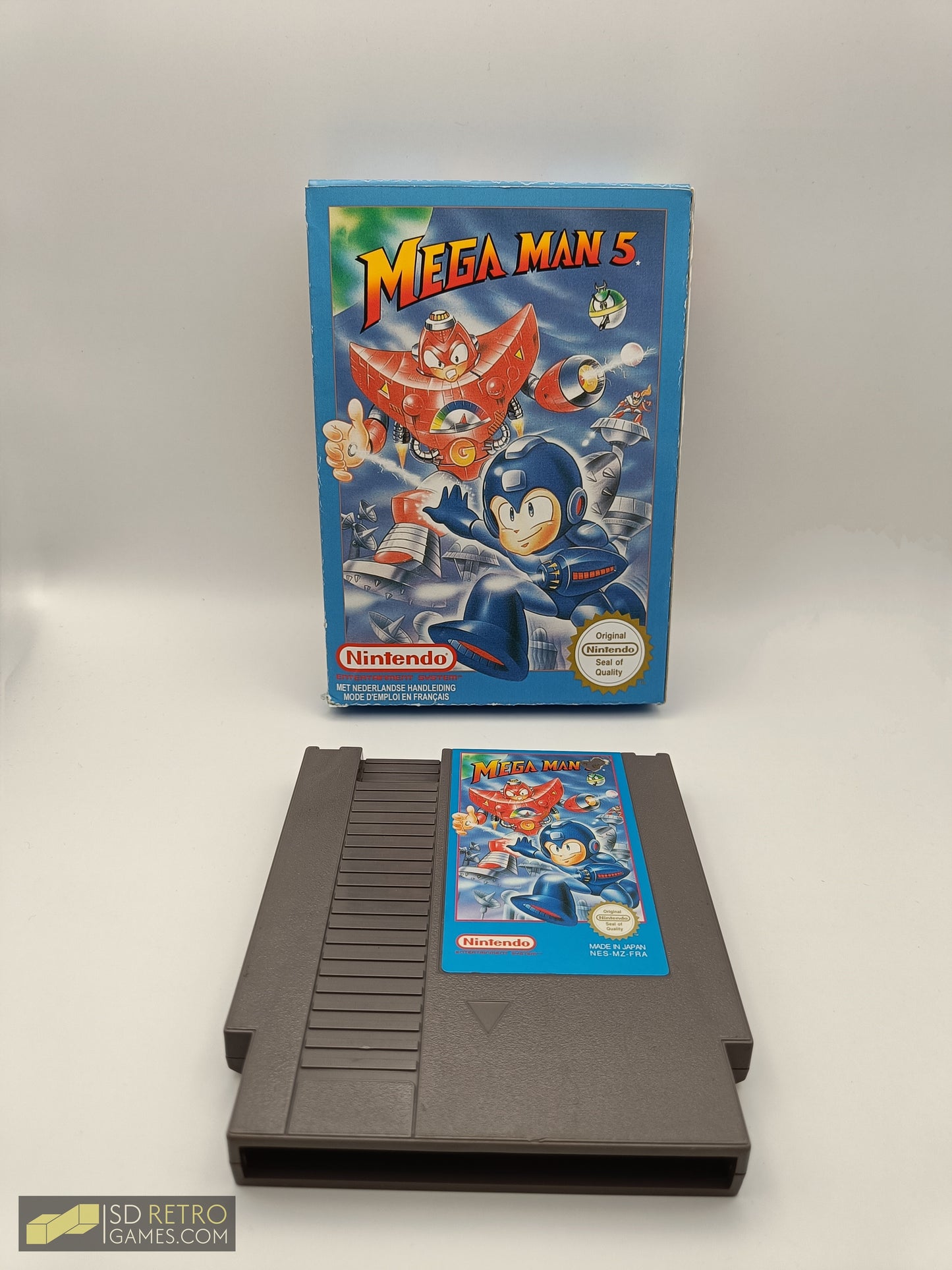 Mega Man 5 (Repro box but original cart) - NES