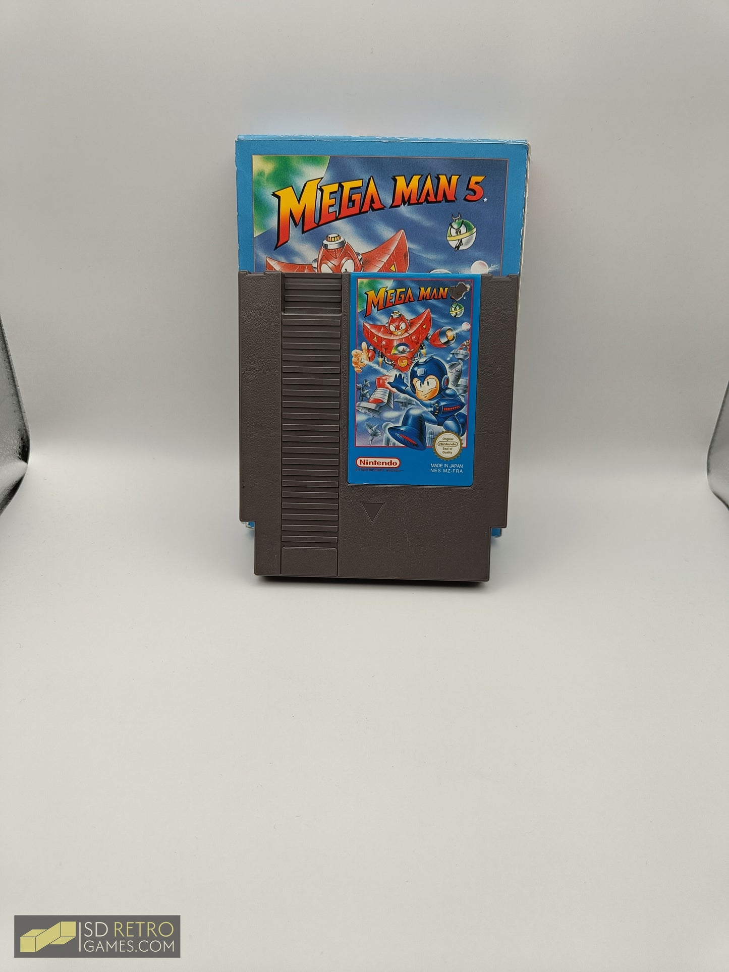 Mega Man 5 (Repro box but original cart) - NES